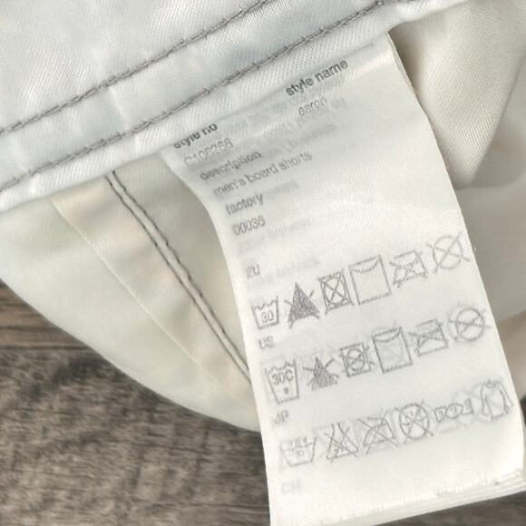 WESC We Are The Superlative Conspiracy Aaron Board Shorts Mens M Skater Sk8 7" - Picture 9 of 12